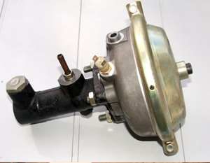 Вакуумный усилитель тормозов и почему при его неисправности машина начинает "троить"