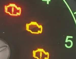 Чек горит, но машина едет: можно ли ездить