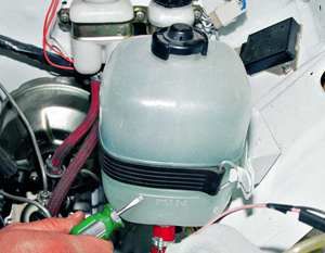 Почему греется машина, хотя антифриз в норме?