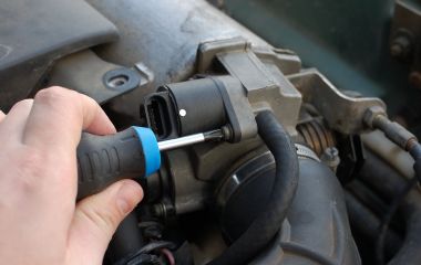 Воздух, топливо и электричество: почему плавают холостые обороты и как их стабилизировать?