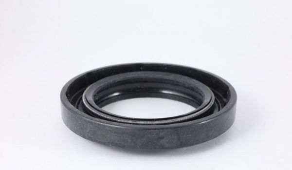 Сальник зад. моста ГАЗ-3306-09, Валдай, ГАЗон NEXT, втор. вала КПП ГАЗон (ПАО "ГАЗ" Оригинал) /51-2402052-Б4/