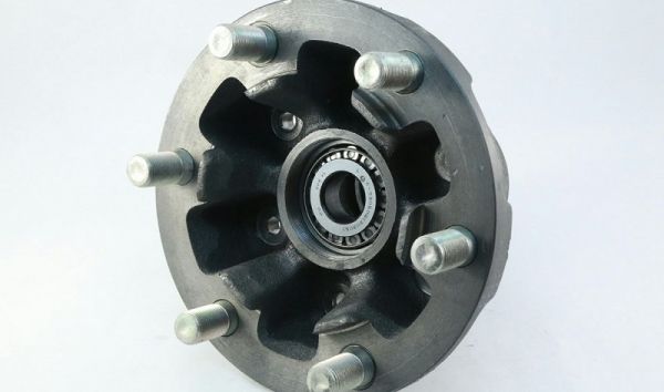 Ступица перед. ГАЗель со шпильками с подшипниками (ПАО "ГАЗ"  Оригинал) /3302-3103004-10/