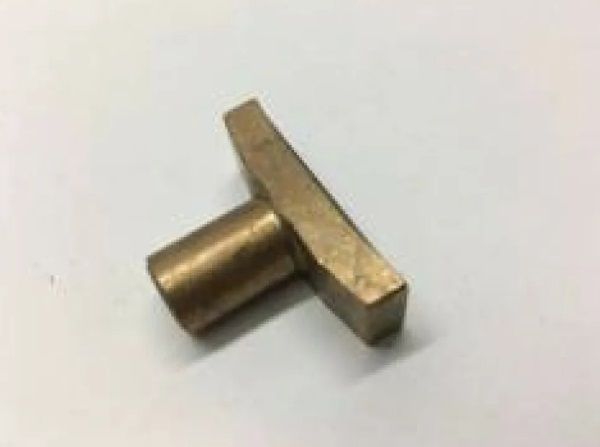 Лапка вилки (сухарь) КПП ГАЗон NEXT н/о (11 мм.) (ООО "НИЖЕГОРОДСКИЕ МОТОРЫ") /С41R11-1702028-10/