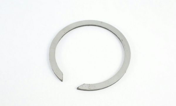 Кольцо стопорное подшипника КПП ГАЗель NEXT A21R22 (ООО "НИЖЕГОРОДСКИЕ МОТОРЫ" ГАЗ Оригинал) /А21R22-1701033/