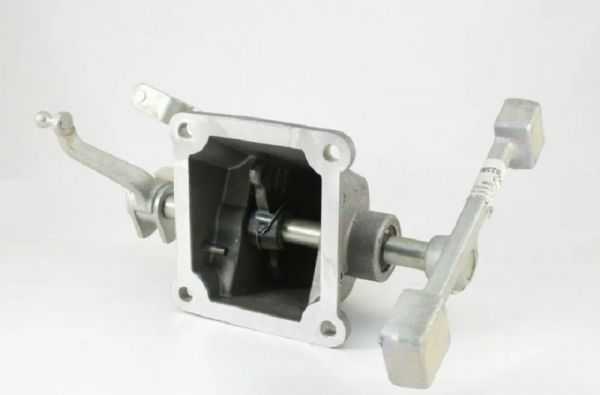 Крышка КПП ГАЗель NEXT (дистанционный привод КПП) (ООО "НИЖЕГОРОДСКИЕ МОТОРЫ" ГАЗ Оригинал) /А31R32-1702208/