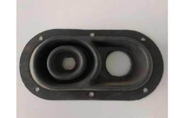 Пыльник кулисы КПП 2110/ Ока (нижний) (БалаковоРТИ) /01764/