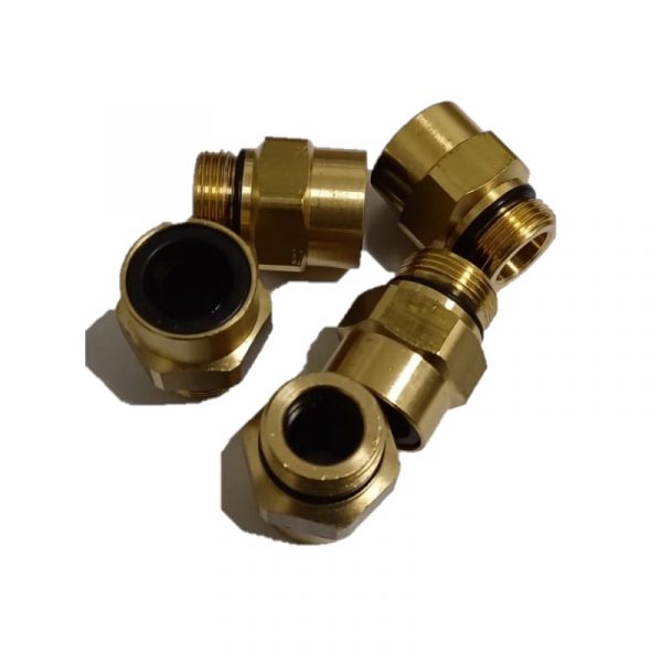 Штуцер (переходник) регулятора давления тормозов ГАЗон NEXT M22*1,5 (Камоцци Пневматика, г. Москва  Camozzi) /.951216-М22Х1.5/