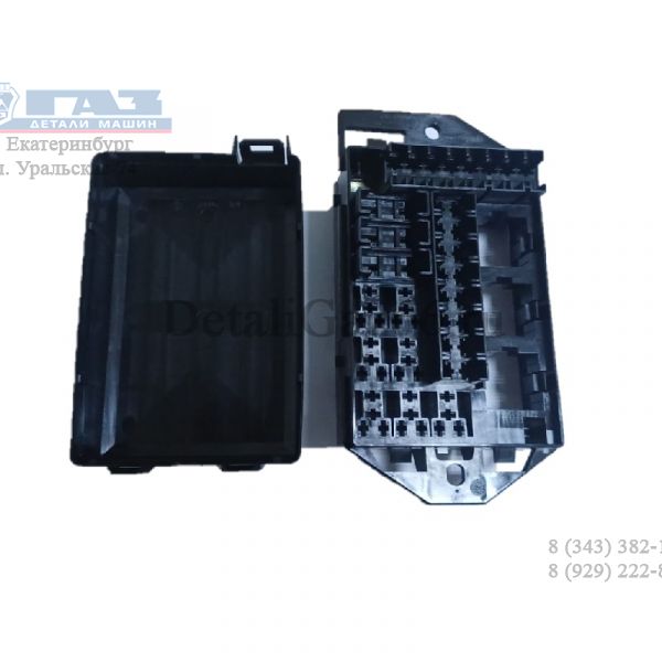 Блок монтажный ГАЗ, УАЗ для реле и предохранителей с крышкой (АО "Завод Копир") /6.675.005/